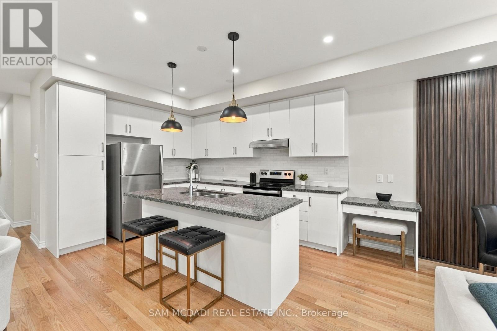 2076 Coppenwood Common, Burlington (Tyandaga), Ontario  L7P 0V8 - Photo 12 - W14097372