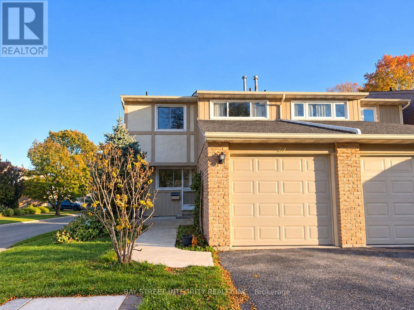 29 - 1580 Lancaster Drive, Oakville, Ontario  L6H 2Z5 - Photo 2 - W14097380