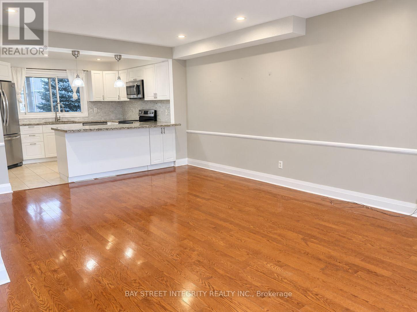 29 - 1580 Lancaster Drive, Oakville, Ontario  L6H 2Z5 - Photo 9 - W14097380