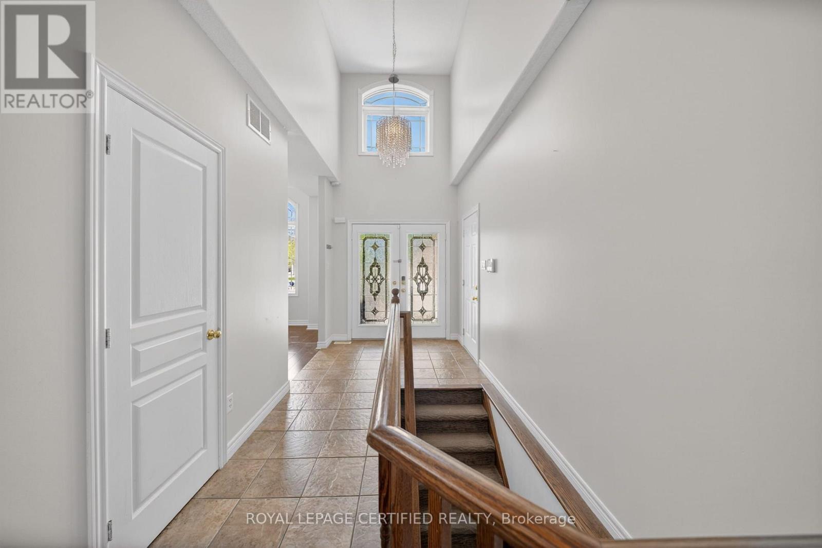 91 Candlewood Drive, Hamilton, Ontario  L8J 0A3 - Photo 3 - X14097366