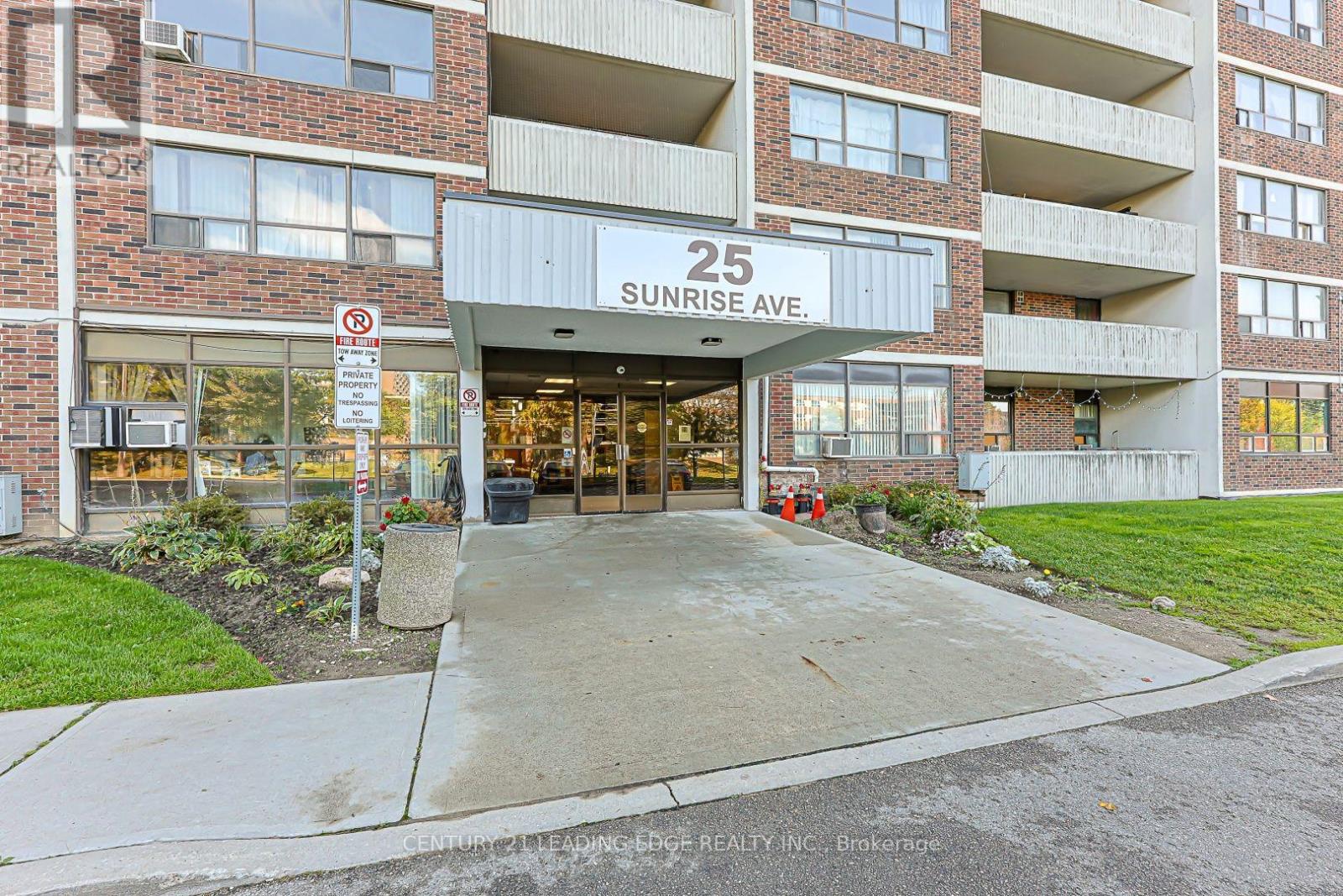 301 - 25 Sunrise Avenue, Toronto, Ontario  M4A 2S2 - Photo 1 - C14086998