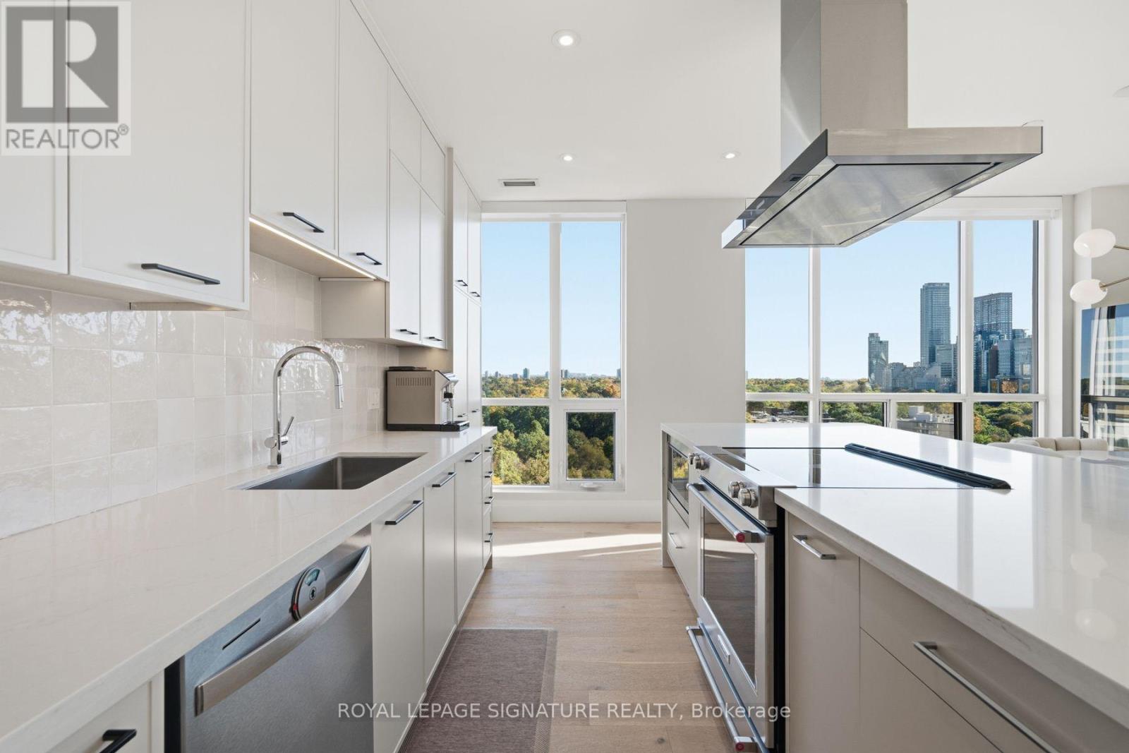 1002 - 980 Yonge Street, Toronto, Ontario  M4W 3V8 - Photo 16 - C14097010