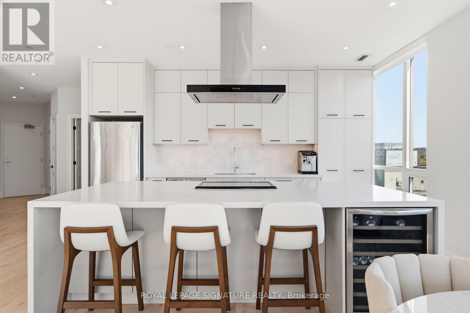 1002 - 980 Yonge Street, Toronto, Ontario  M4W 3V8 - Photo 13 - C14097010