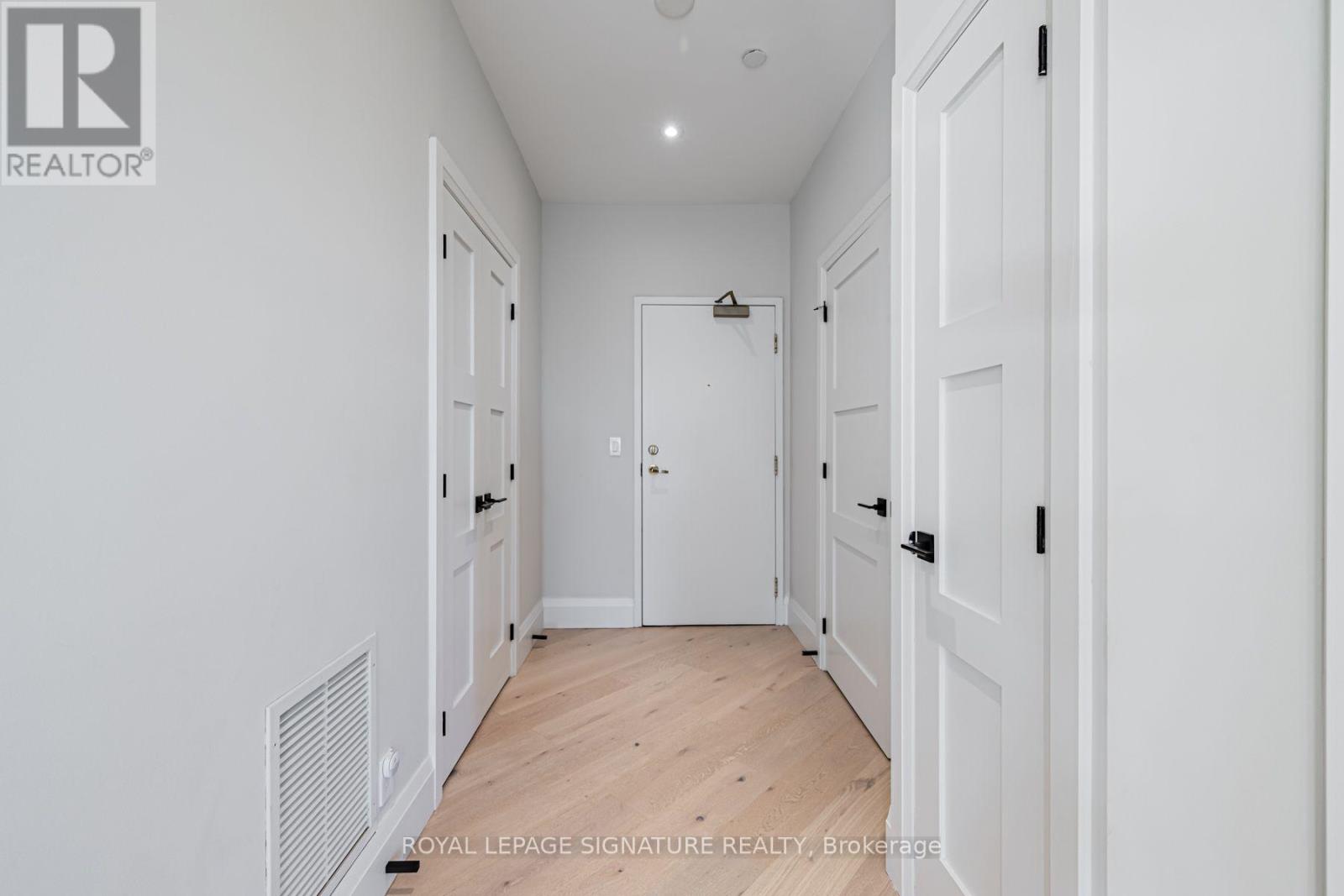 1002 - 980 Yonge Street, Toronto, Ontario  M4W 3V8 - Photo 2 - C14097010