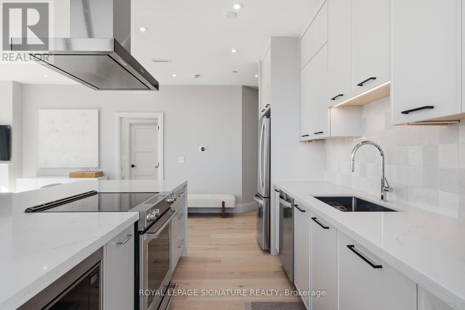 1002 - 980 Yonge Street, Toronto, Ontario  M4W 3V8 - Photo 17 - C14097010