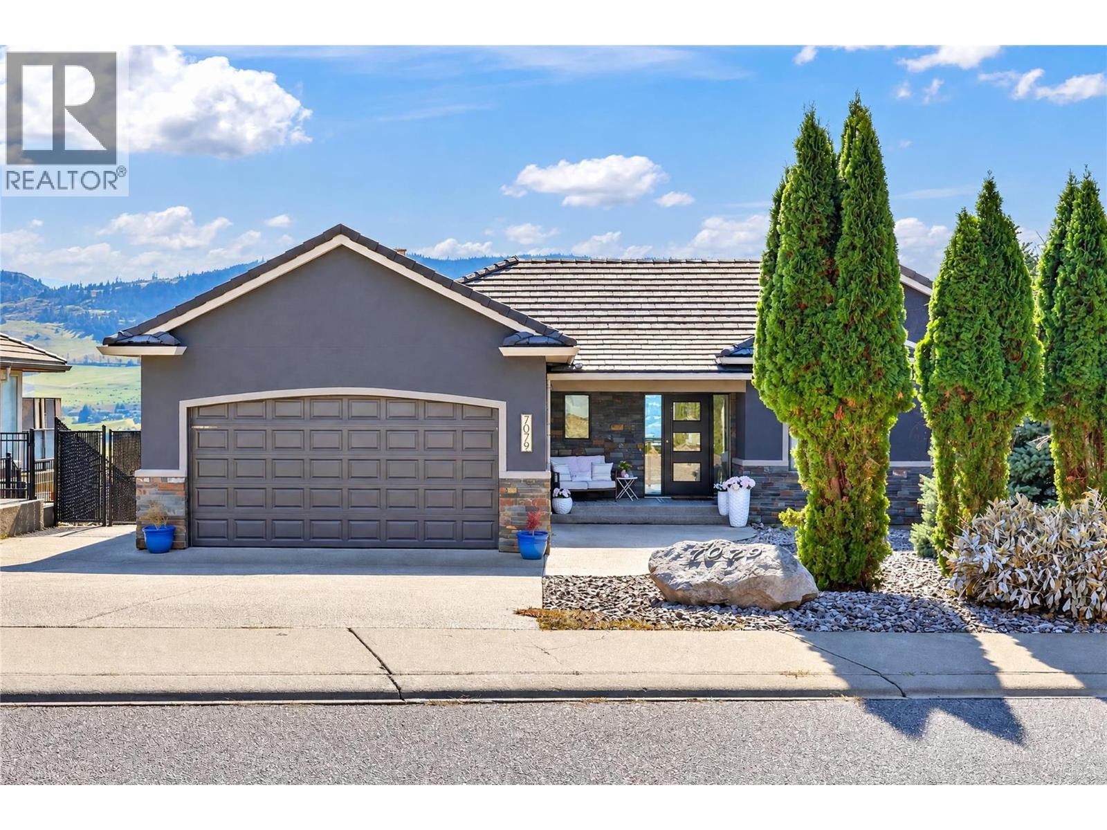 7079 Jasper Drive, Vernon, British Columbia  V1H 1P2 - Photo 3 - 10403784