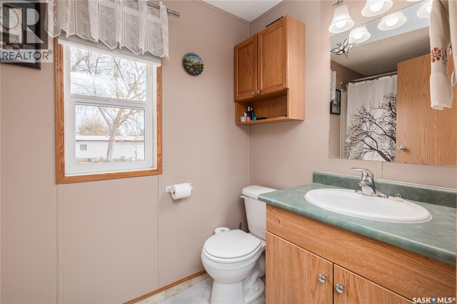 E15 1455 9th Avenue Ne, Moose Jaw, Saskatchewan  S6J 1C6 - Photo 13 - SK051514