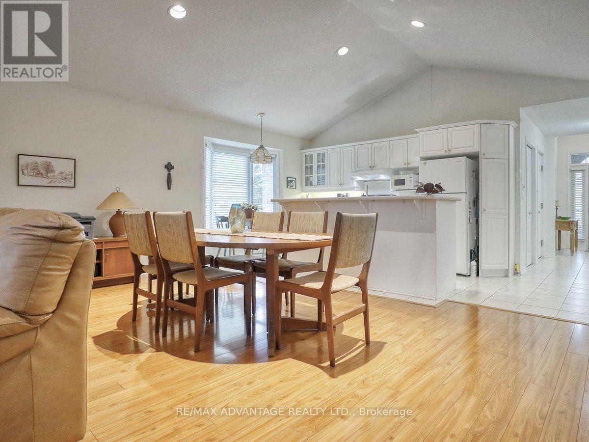 6 - 285 Mcgarrell Drive, London North, Ontario  N6G 5H3 - Photo 11 - X14097440