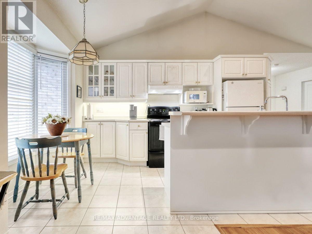6 - 285 Mcgarrell Drive, London North, Ontario  N6G 5H3 - Photo 13 - X14097440