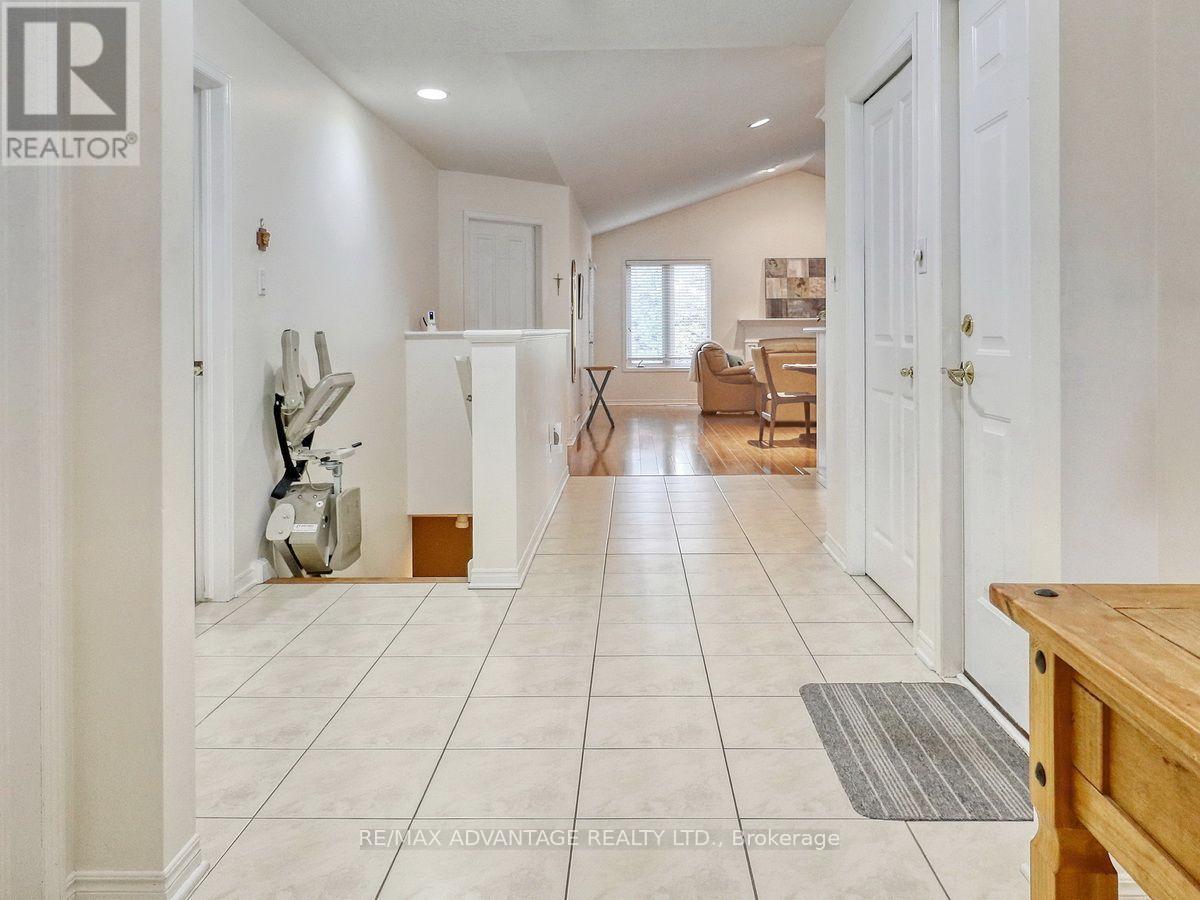 6 - 285 Mcgarrell Drive, London North, Ontario  N6G 5H3 - Photo 4 - X14097440