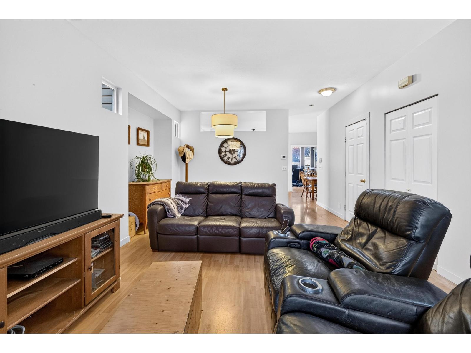 6718 185 Street, Surrey, British Columbia  V3S 9B2 - Photo 3 - R3175983
