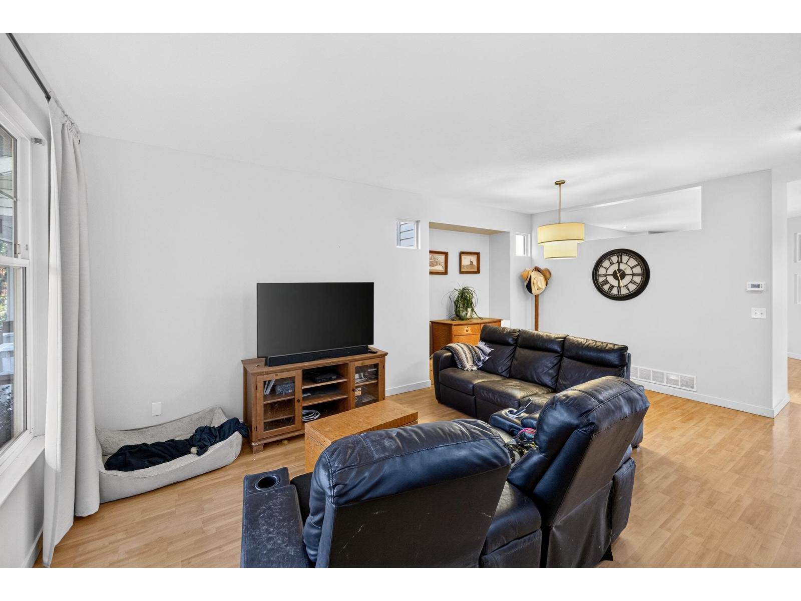6718 185 Street, Surrey, British Columbia  V3S 9B2 - Photo 2 - R3175983