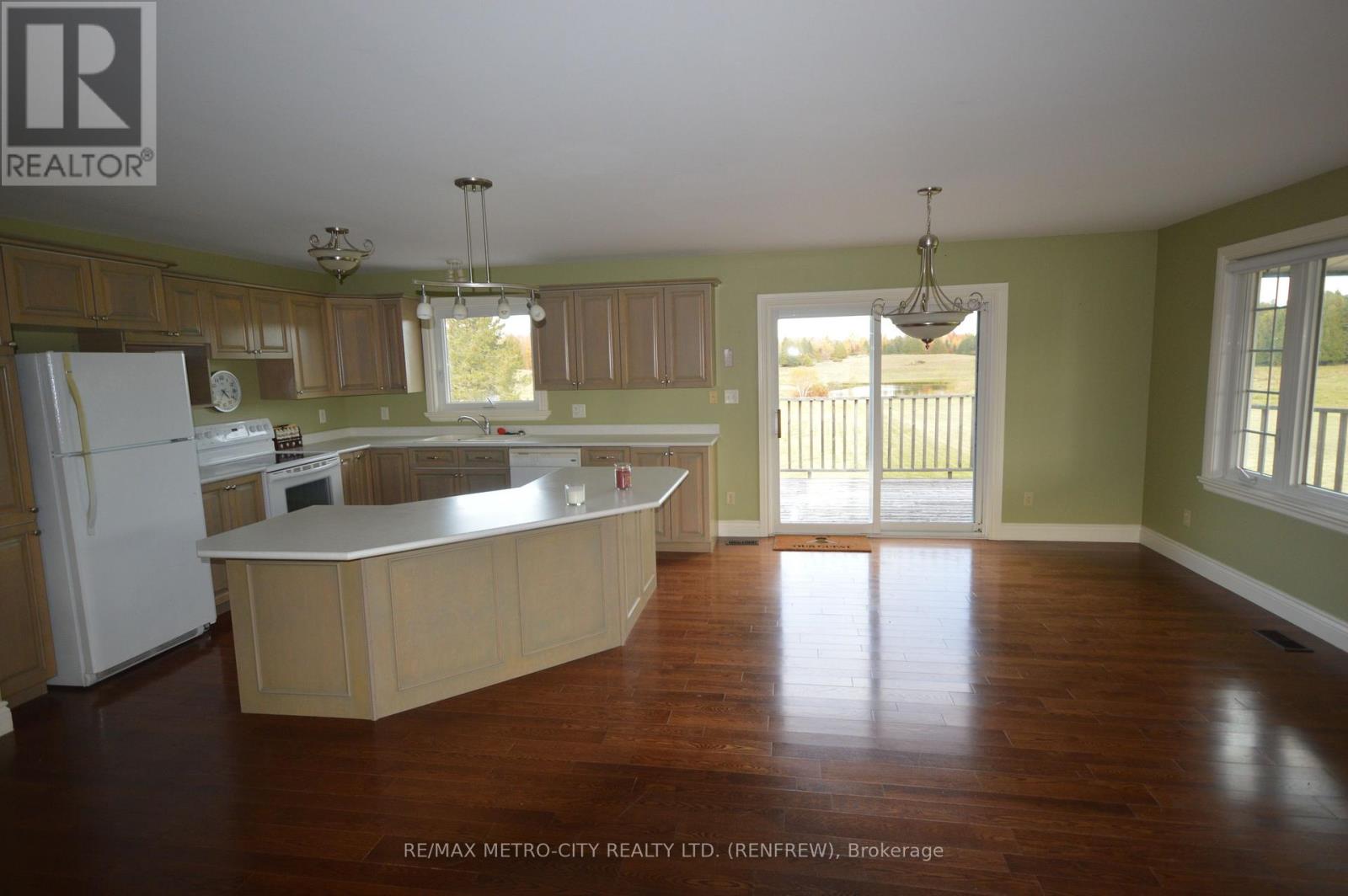 304 Mansel Hill Road, Whitewater Region, Ontario  K0J 1K0 - Photo 3 - X14097524