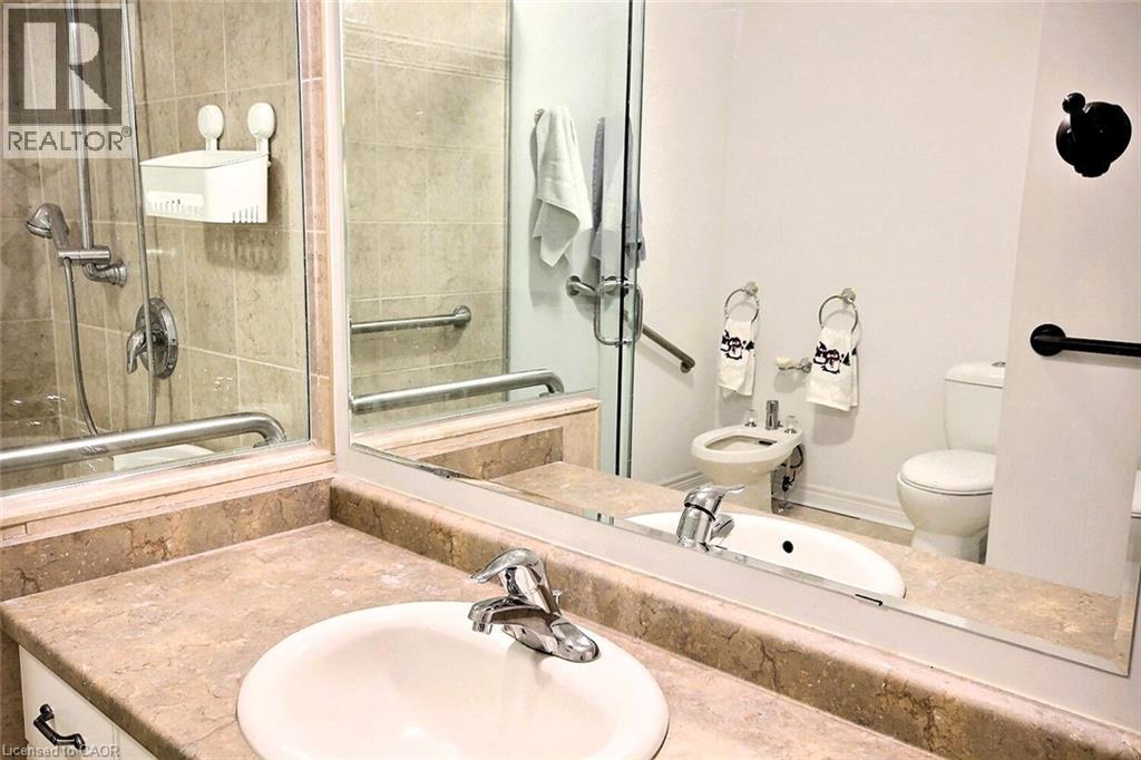 755 Willow Road Unit# 1, Guelph, Ontario  N1K 2A2 - Photo 15 - 40870854