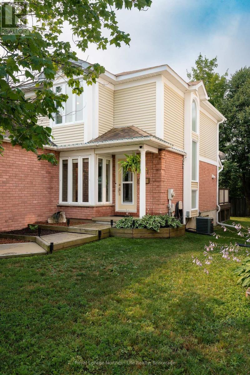 637 Tackaberry Drive, North Bay, Ontario  P1B 9L2 - Photo 2 - X14097540