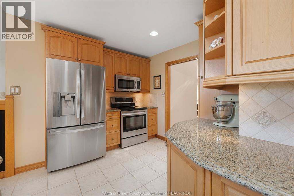 1353 Imperial Crescent, Windsor, Ontario  N9G 2T6 - Photo 18 - 26025735