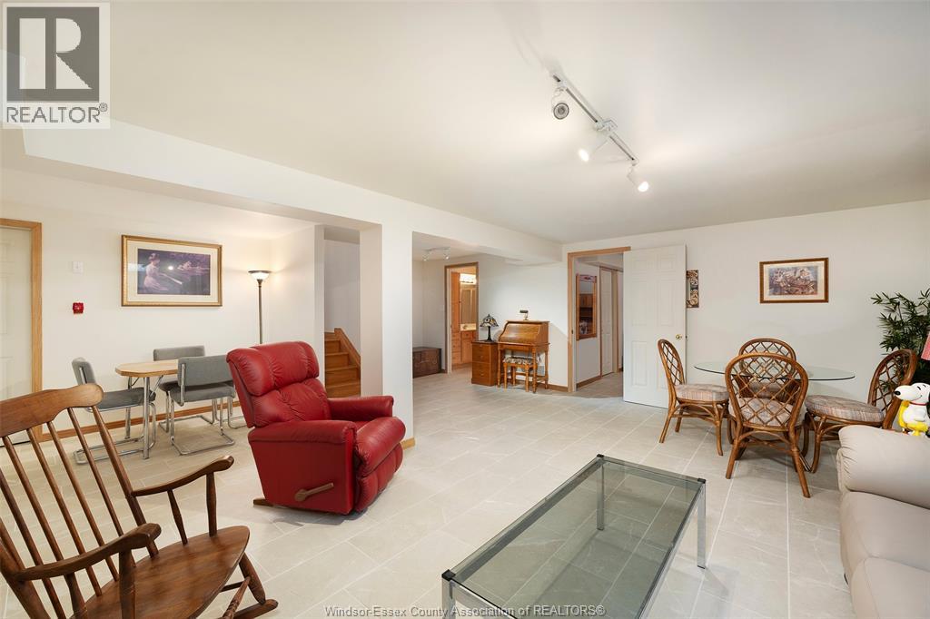 1353 Imperial Crescent, Windsor, Ontario  N9G 2T6 - Photo 28 - 26025735