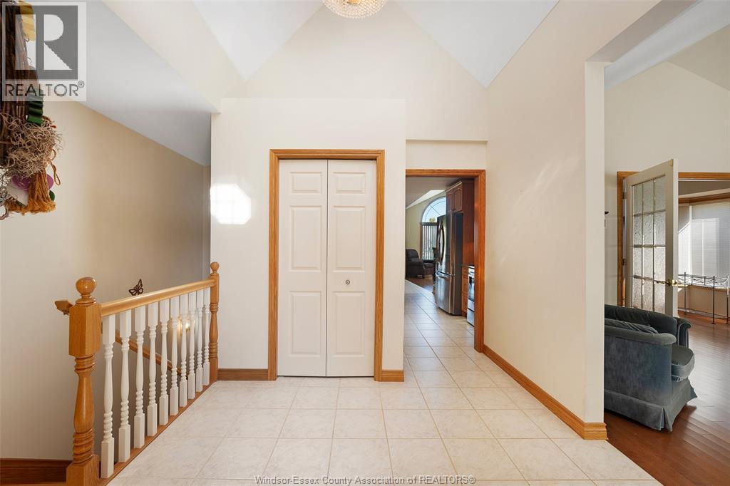 1353 Imperial Crescent, Windsor, Ontario  N9G 2T6 - Photo 7 - 26025735