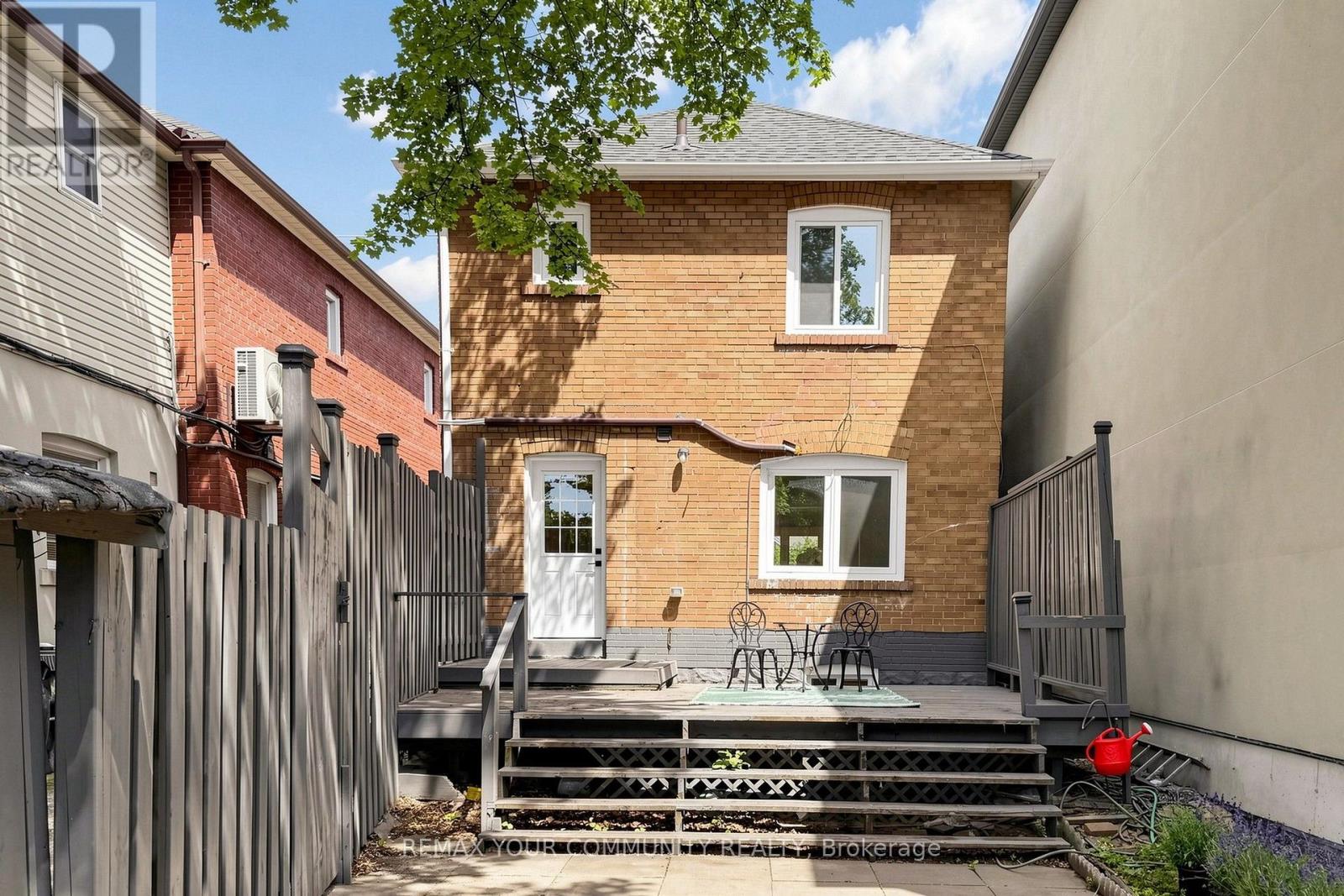 351 Fairlawn Avenue, Toronto, Ontario  M5M 1T5 - Photo 18 - C14097490