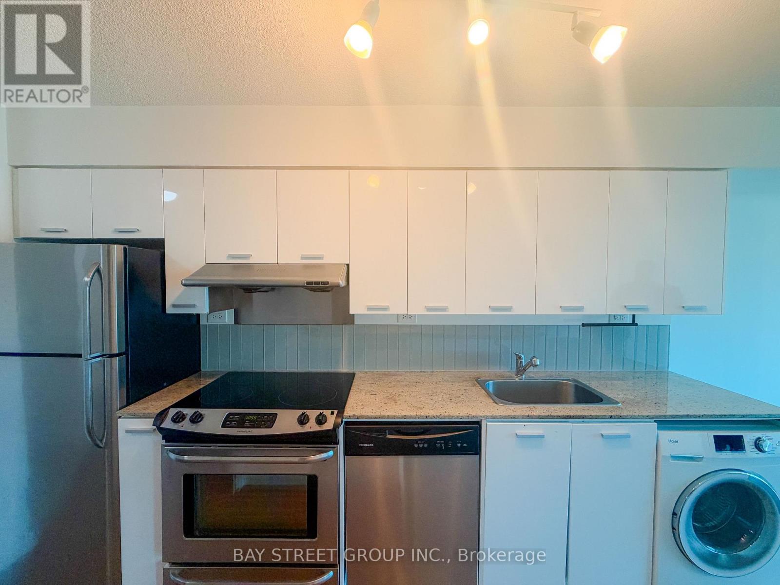 701 - 33 Singer Court, Toronto, Ontario  M2K 0B4 - Photo 4 - C14097508