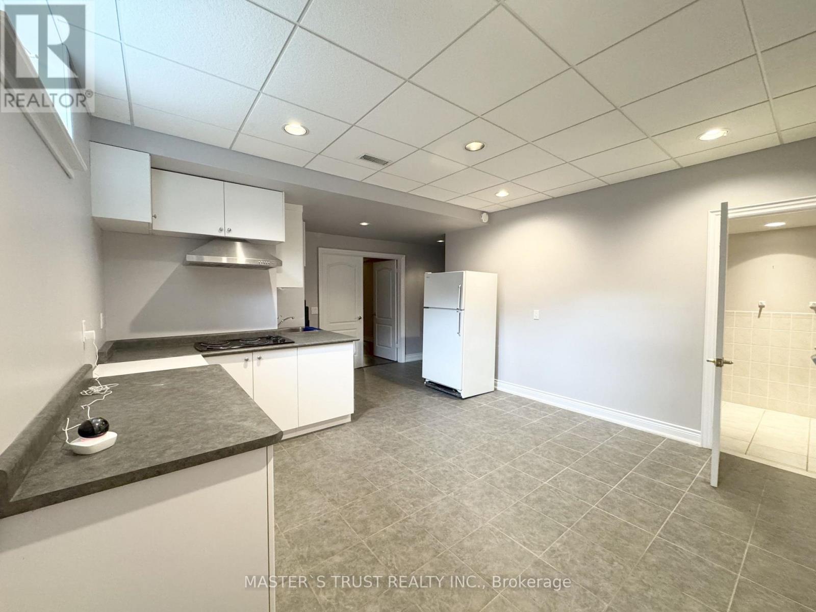 6 Cadmus Road, Toronto, Ontario M2M 2M4 - Photo 6 - C14097516