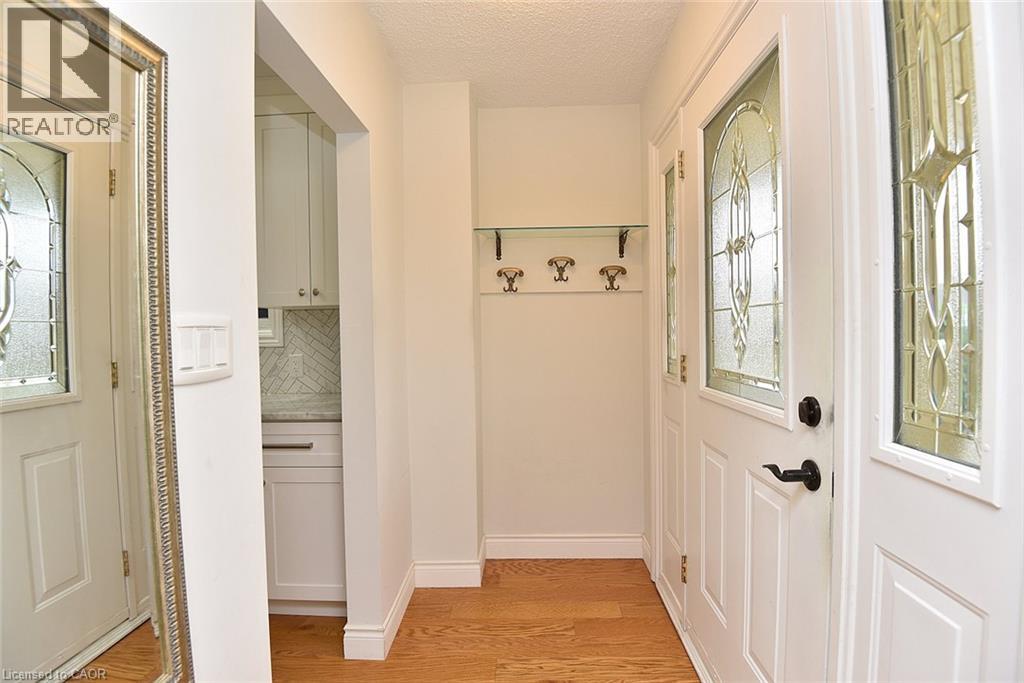 176 Kimberly Drive, Hamilton, Ontario  L8K 4L1 - Photo 5 - 40872591