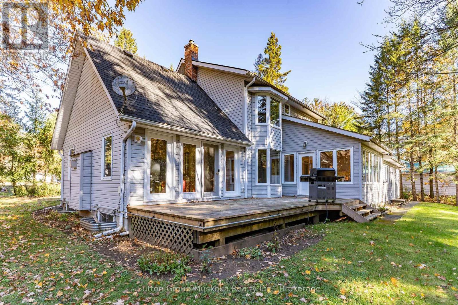 451 Muskoka Rd #10 Road, Huntsville (Stephenson), Ontario  P0B 1L0 - Photo 2 - X14097484