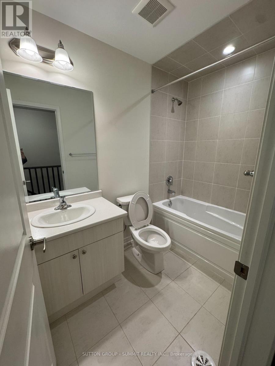 3355 Thunderbird Prom, Pickering, Ontario  L1X 0N1 - Photo 22 - E14097578