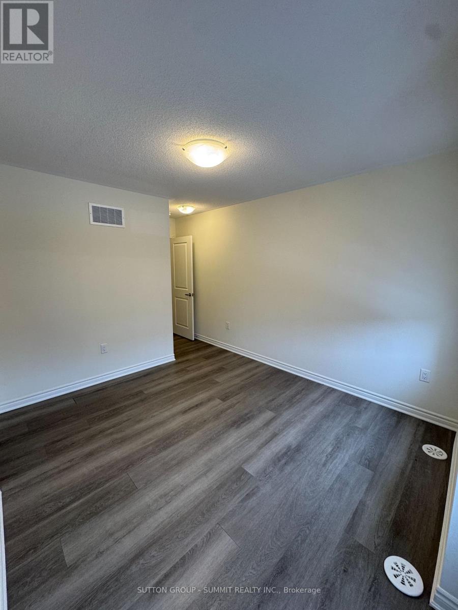 3355 Thunderbird Prom, Pickering, Ontario  L1X 0N1 - Photo 32 - E14097578