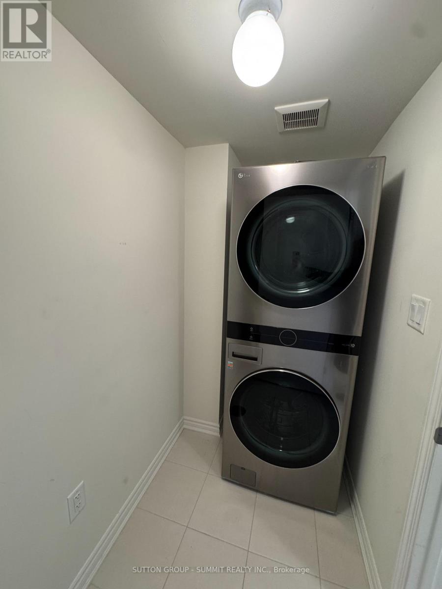 3355 Thunderbird Prom, Pickering, Ontario  L1X 0N1 - Photo 6 - E14097578