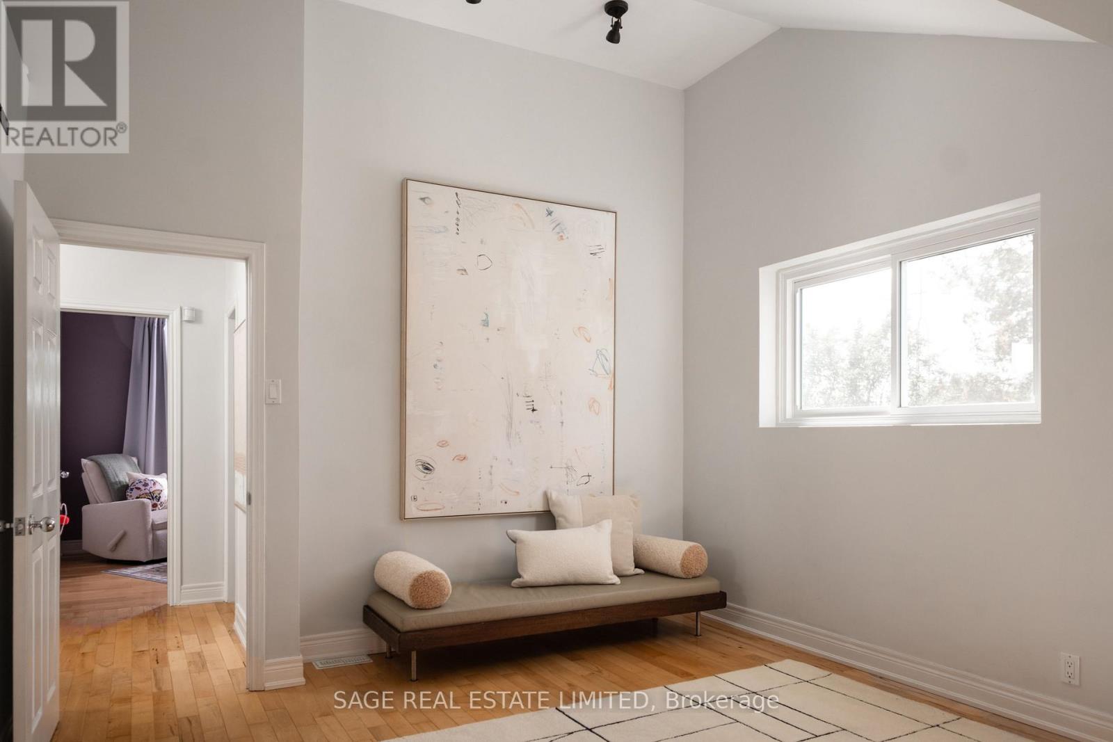 35 Chapman Avenue, Toronto, Ontario  M4B 1C4 - Photo 11 - E14097584