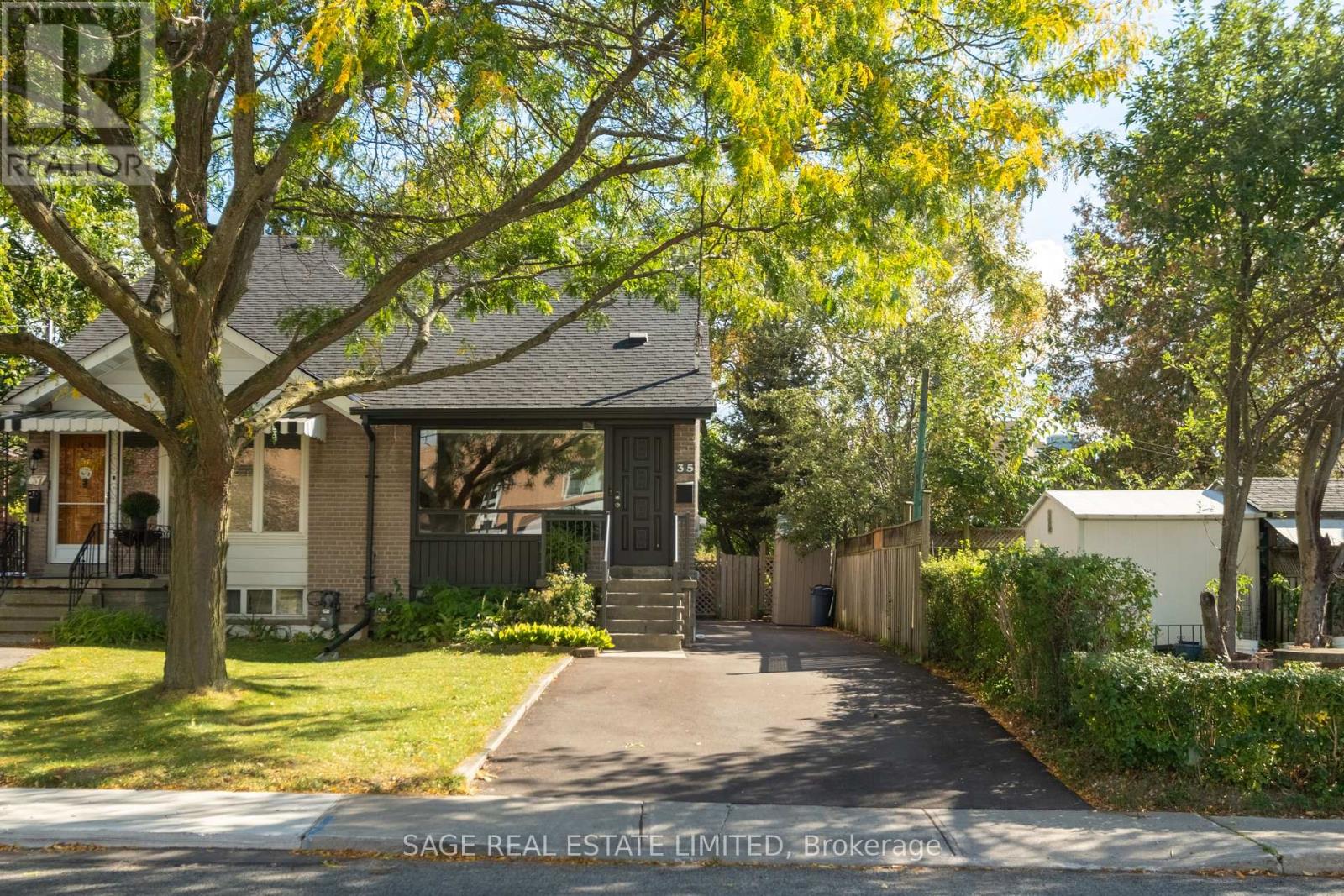 35 Chapman Avenue, Toronto, Ontario  M4B 1C4 - Photo 6 - E14097584
