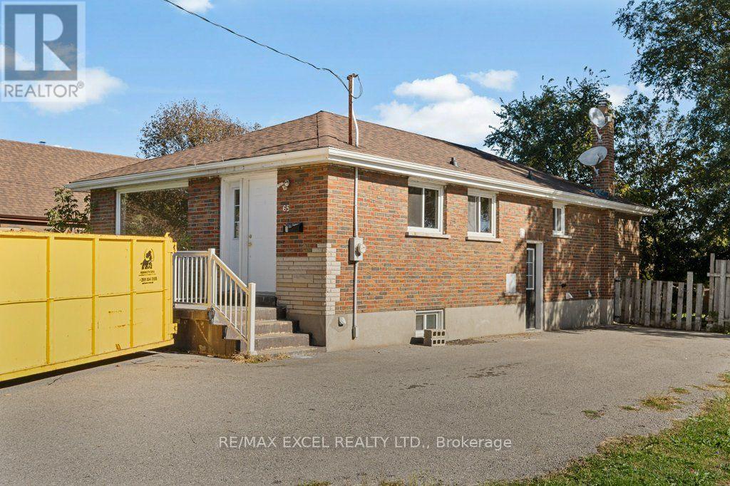 65 Wilson Road N, Oshawa, Ontario  L1G 6E1 - Photo 1 - E14097612