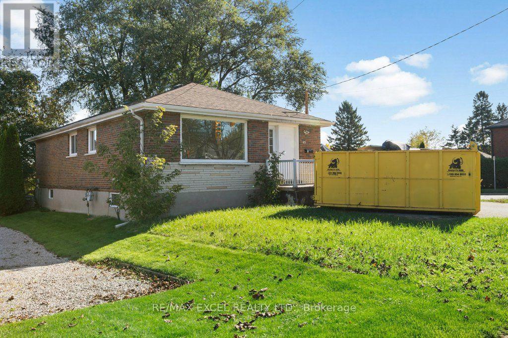 65 Wilson Road N, Oshawa, Ontario  L1G 6E1 - Photo 3 - E14097612