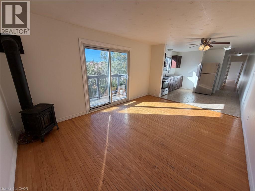 416 Lancaster Street W Unit# 9, Kitchener, Ontario  N2H 4V9 - Photo 3 - 40852184