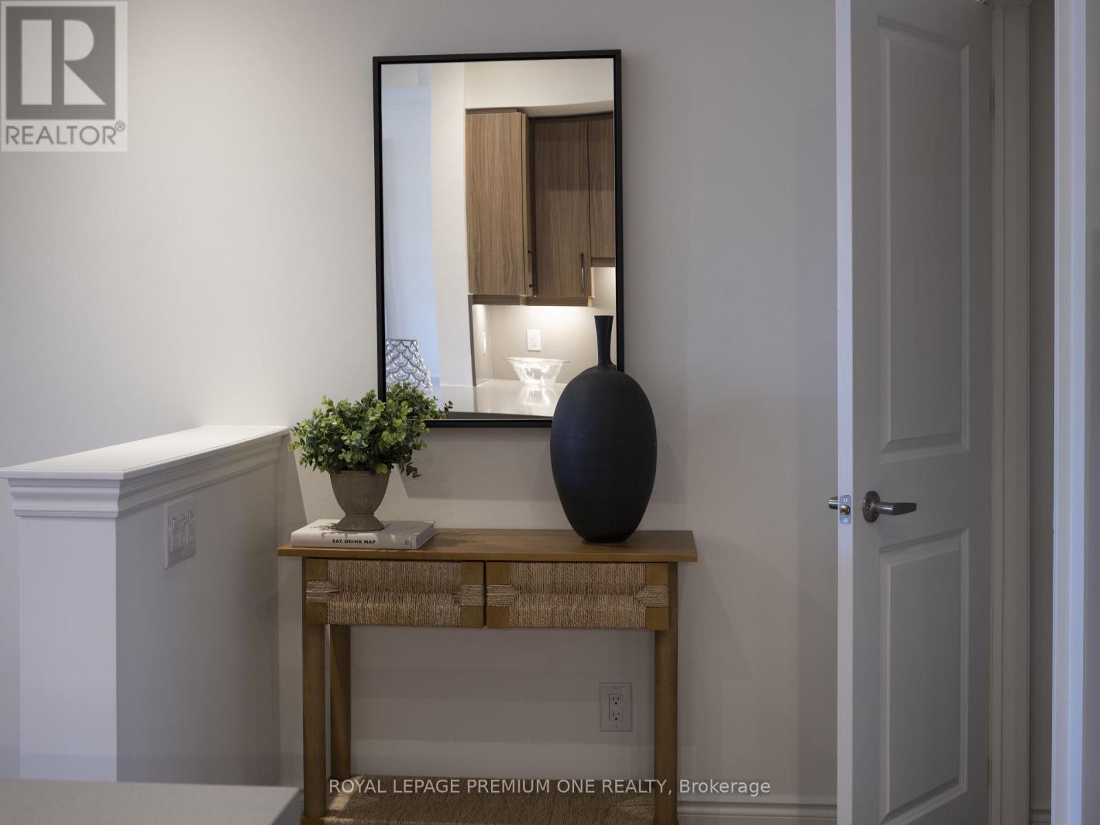 4 - 1145 Ossington Avenue N, Toronto, Ontario  M6G 0A3 - Photo 5 - C14093266