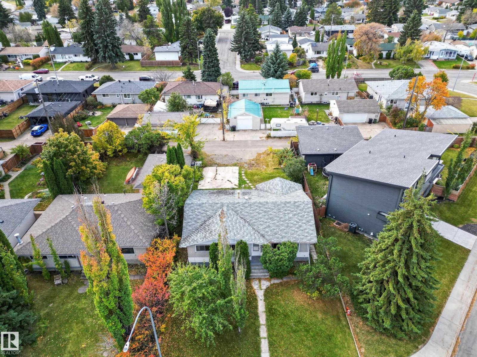 6321 104 AV NW