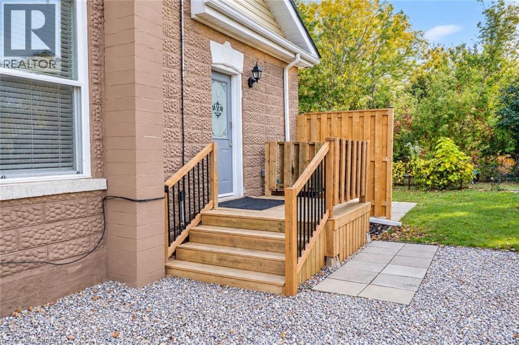 169 DRUMMOND Street Unit# MAIN, brantford, Ontario