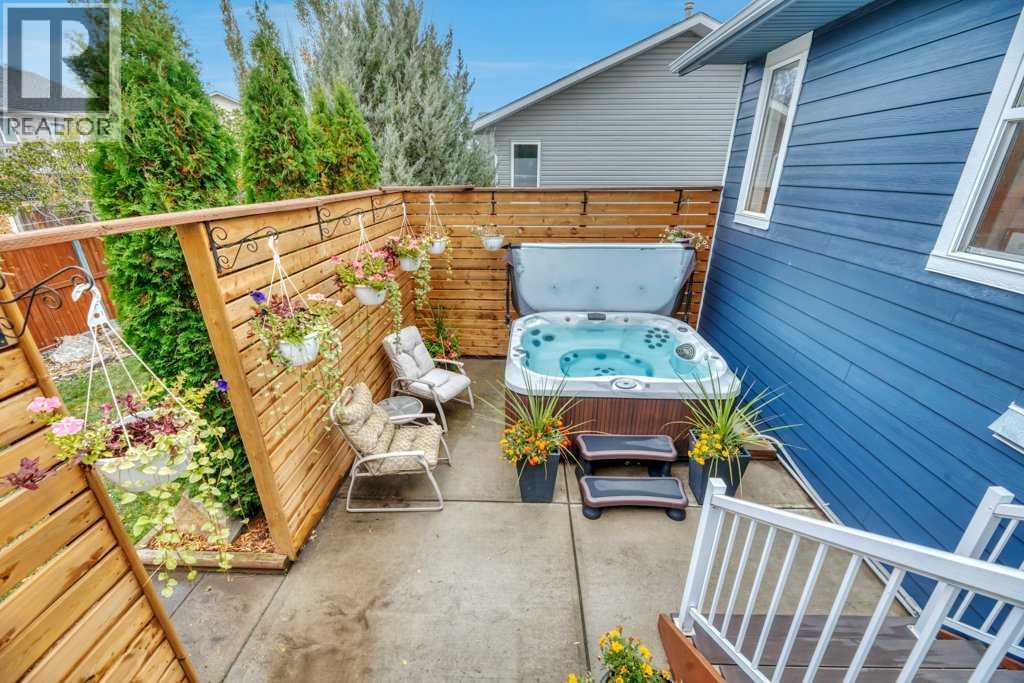 409 Strathford Bay