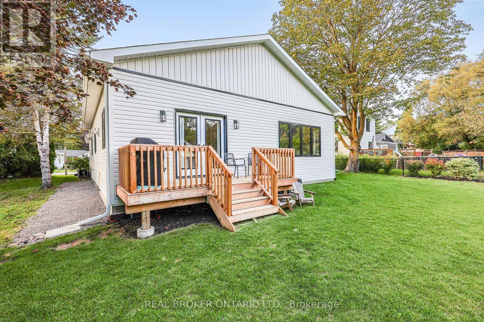 17 Mill Street, East Gwillimbury (Mt Albert), Ontario  L0G 1M0 - Photo 33 - N14097564