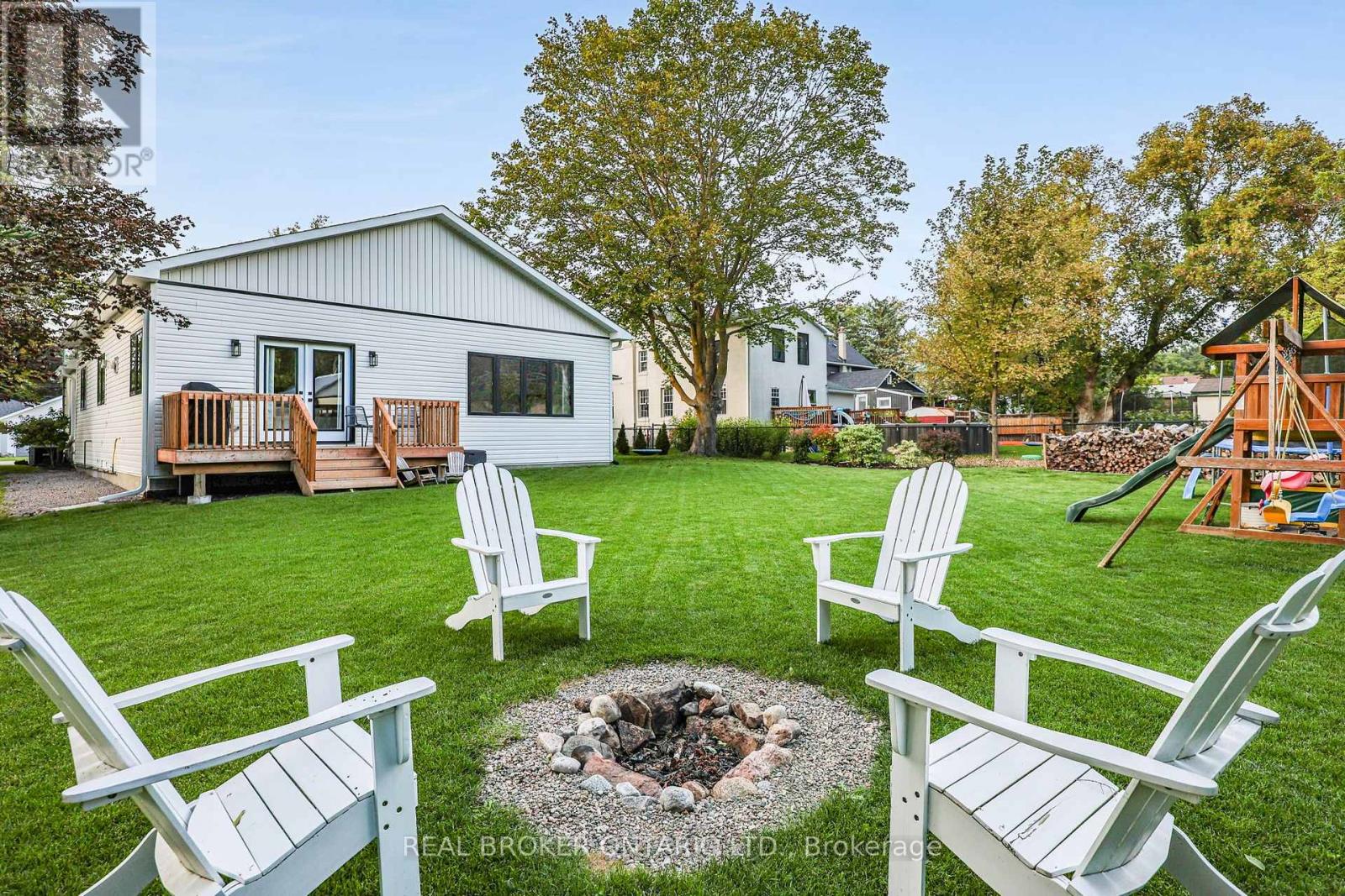 17 Mill Street, East Gwillimbury (Mt Albert), Ontario  L0G 1M0 - Photo 35 - N14097564