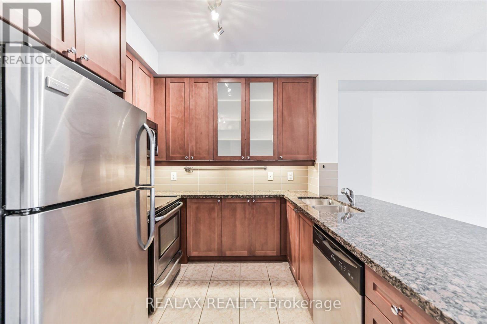 801 - 131 Upper Duke Crescent, Markham (Unionville), Ontario  L6G 0C9 - Photo 4 - N14097576
