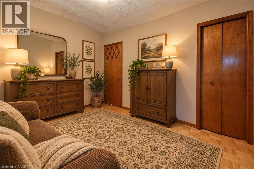 137 East 16th Street, Hamilton, Ontario  L9A 4J4 - Photo 20 - 40863063
