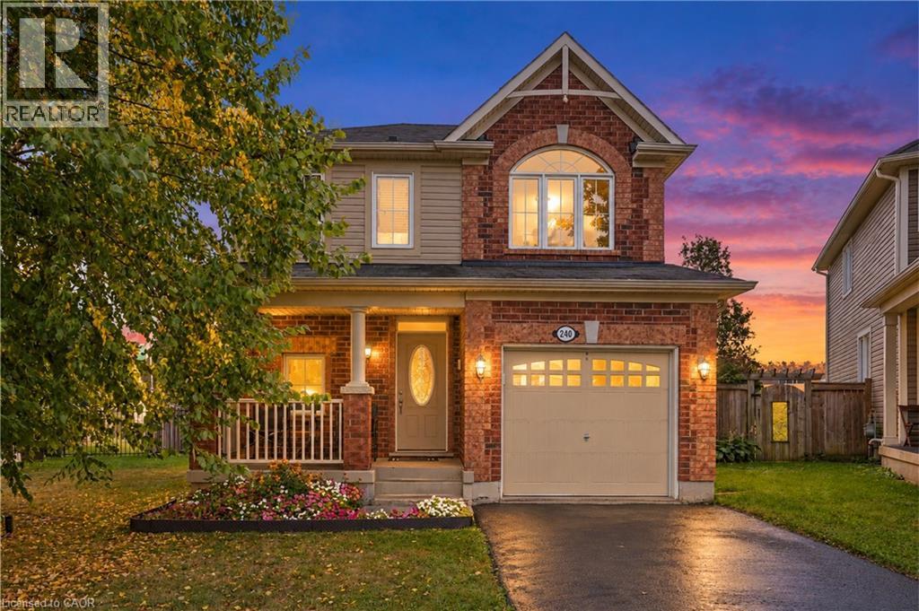 240 EMICK Drive, Hamilton, Ontario