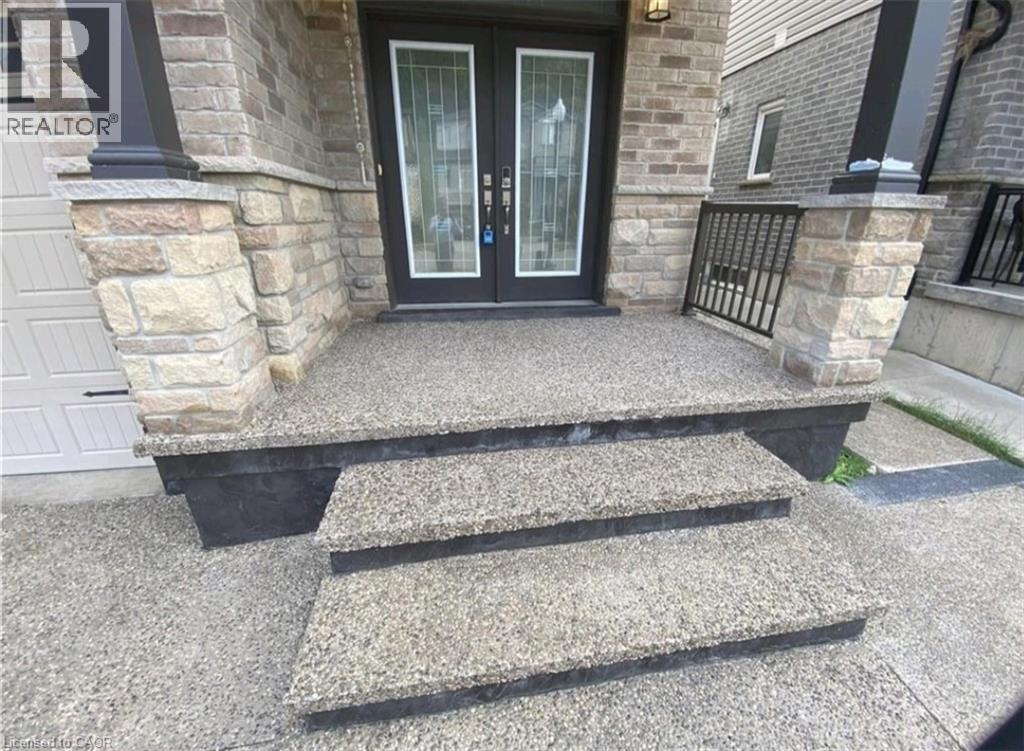 319 Moorlands Crescent, Kitchener, Ontario  N2P 0C5 - Photo 2 - 40872347