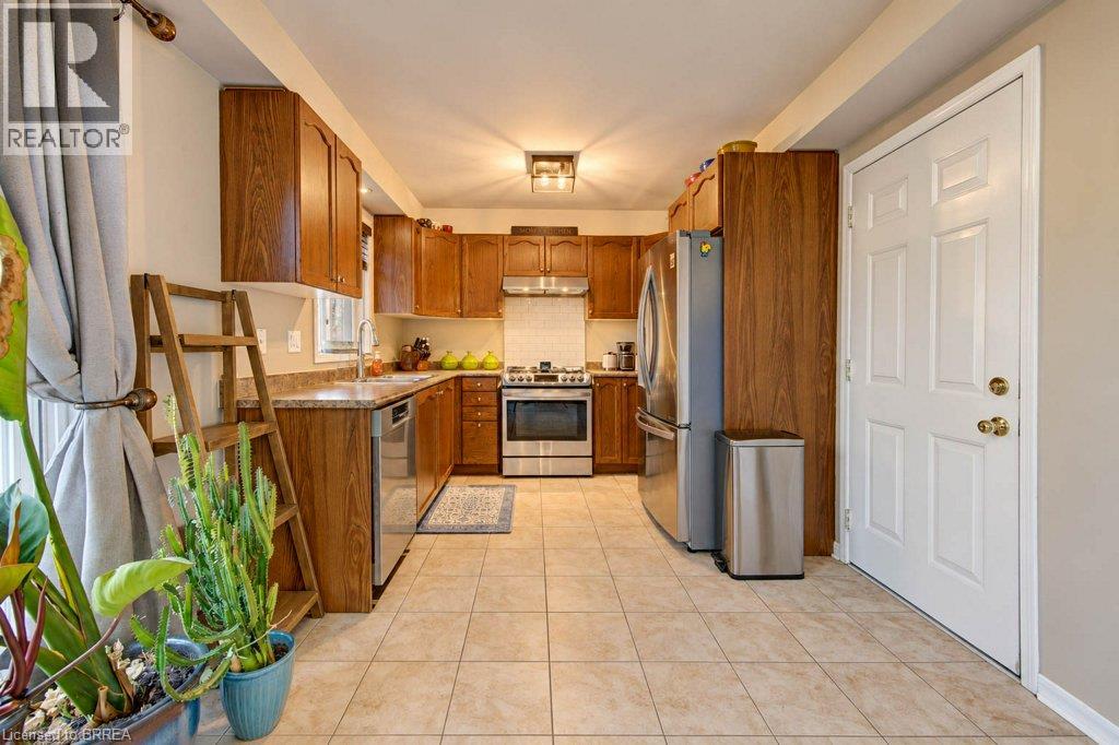112 Osborn Avenue, Brantford, Ontario  N3T 6S1 - Photo 12 - 40872429