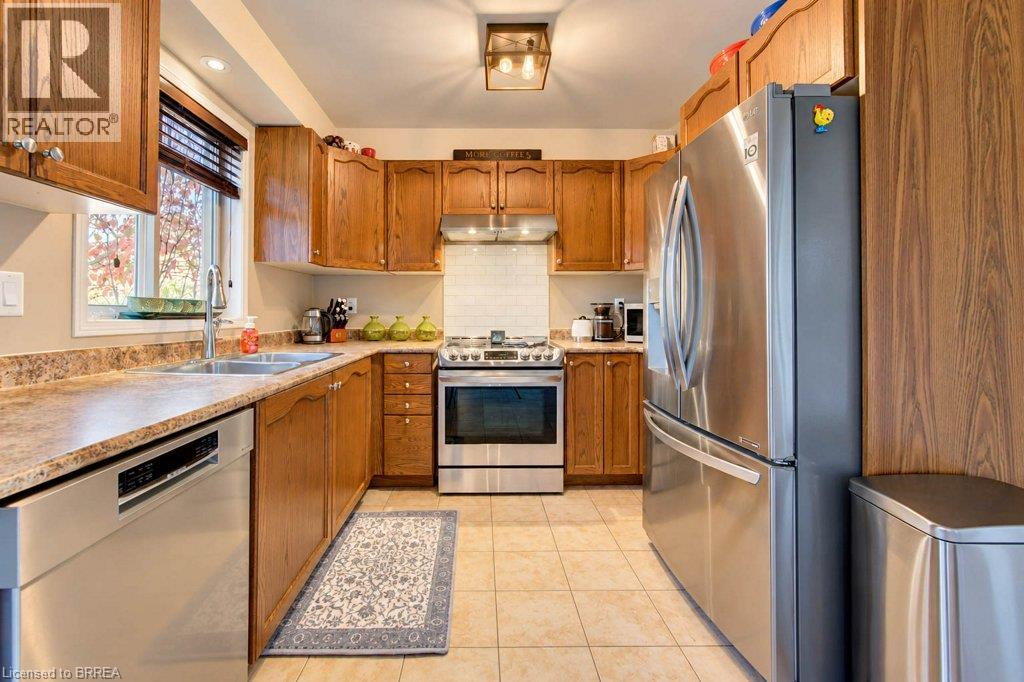 112 Osborn Avenue, Brantford, Ontario  N3T 6S1 - Photo 14 - 40872429