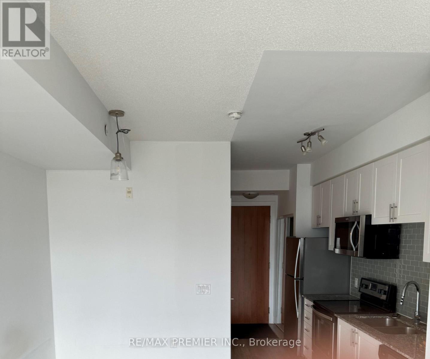 809 - 2800 Keele Street, Toronto, Ontario  M3M 0B8 - Photo 3 - W14097450
