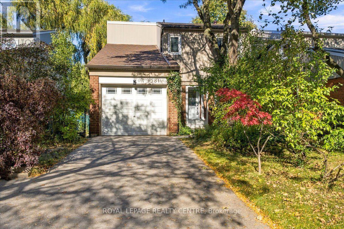 3581 Ash Row Crescent, Mississauga, Ontario  L5L 1K3 - Photo 2 - W14097452