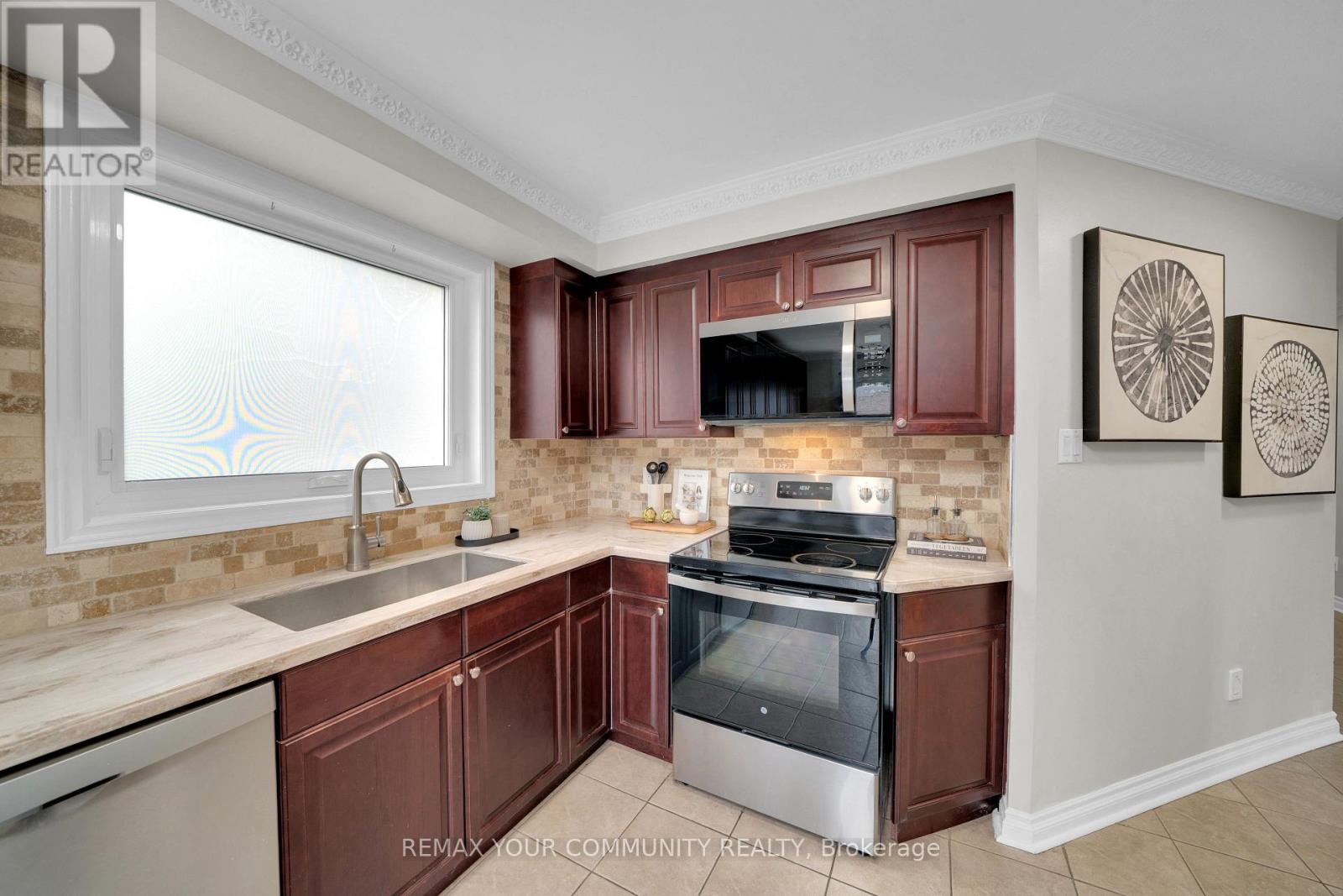 118 Waterbury Street, Caledon (Bolton East), Ontario  L7E 2G1 - Photo 16 - W14097526